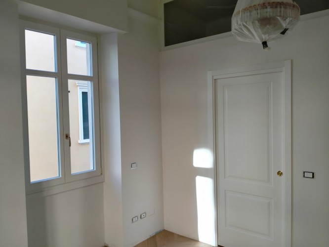 Efficientamento Energetico di un Palazzo di Pregio a Verona: Infissi in Legno e Domotica