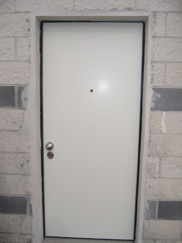 Porte blindate con  rivestimento alluminio bianco