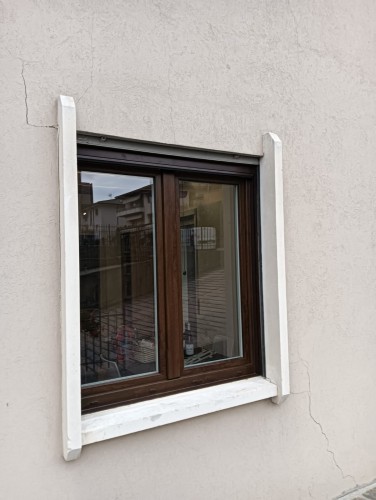 Serramenti in Pvc bicolore a risparmio Energetico, Porte Interne e Porta Blindata