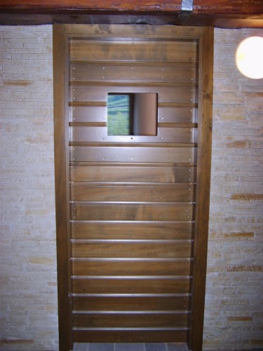 Porta interna in legno per cantina modello alla Romanina